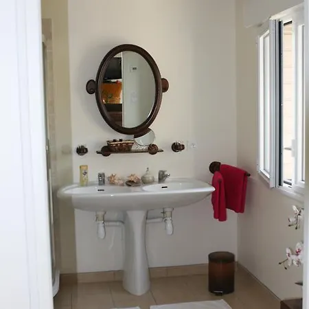 La Salamandre Apartment *